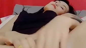 How Long Will You Last In Thaitwentybabe'S Foot Fetish Fucking?