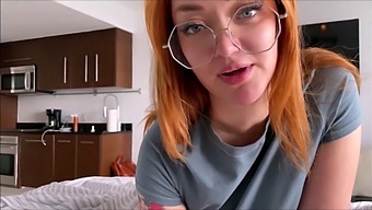 Busty Babe Squirts In High Definition Video