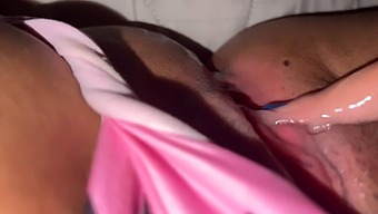 Amateur Asian Girl'S Intense Fingering Orgasm In Hd